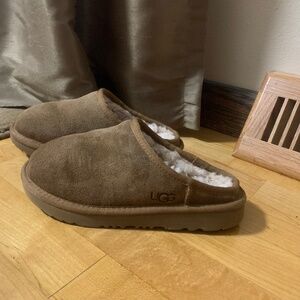 Ugg Kids Slippers SZ 13